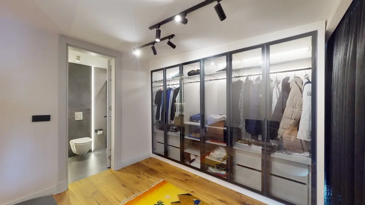 Closet